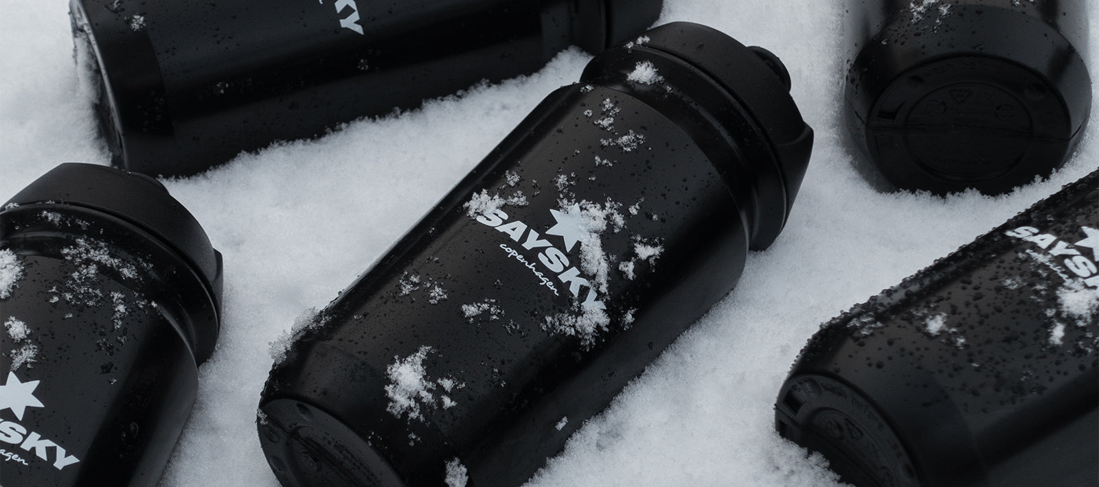 Få en gratis 500ml SAYSKY vandflaske med din ordre