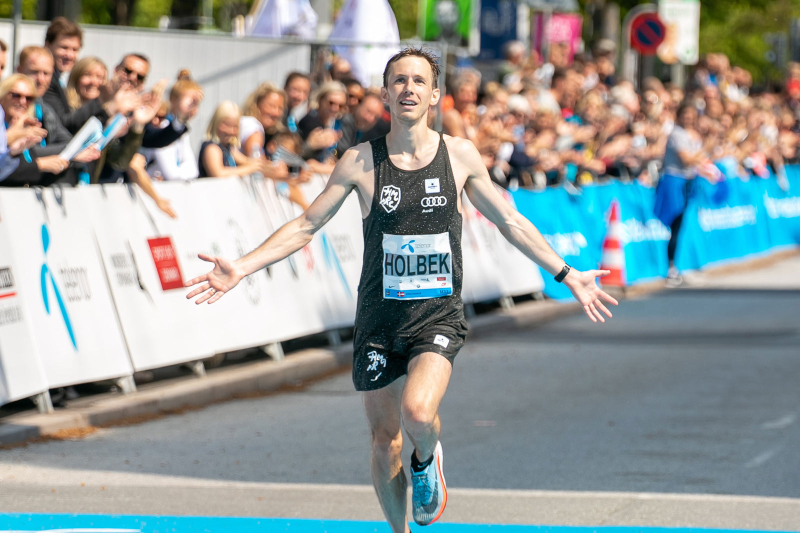 SAYSKY Athlete Simon Holbek