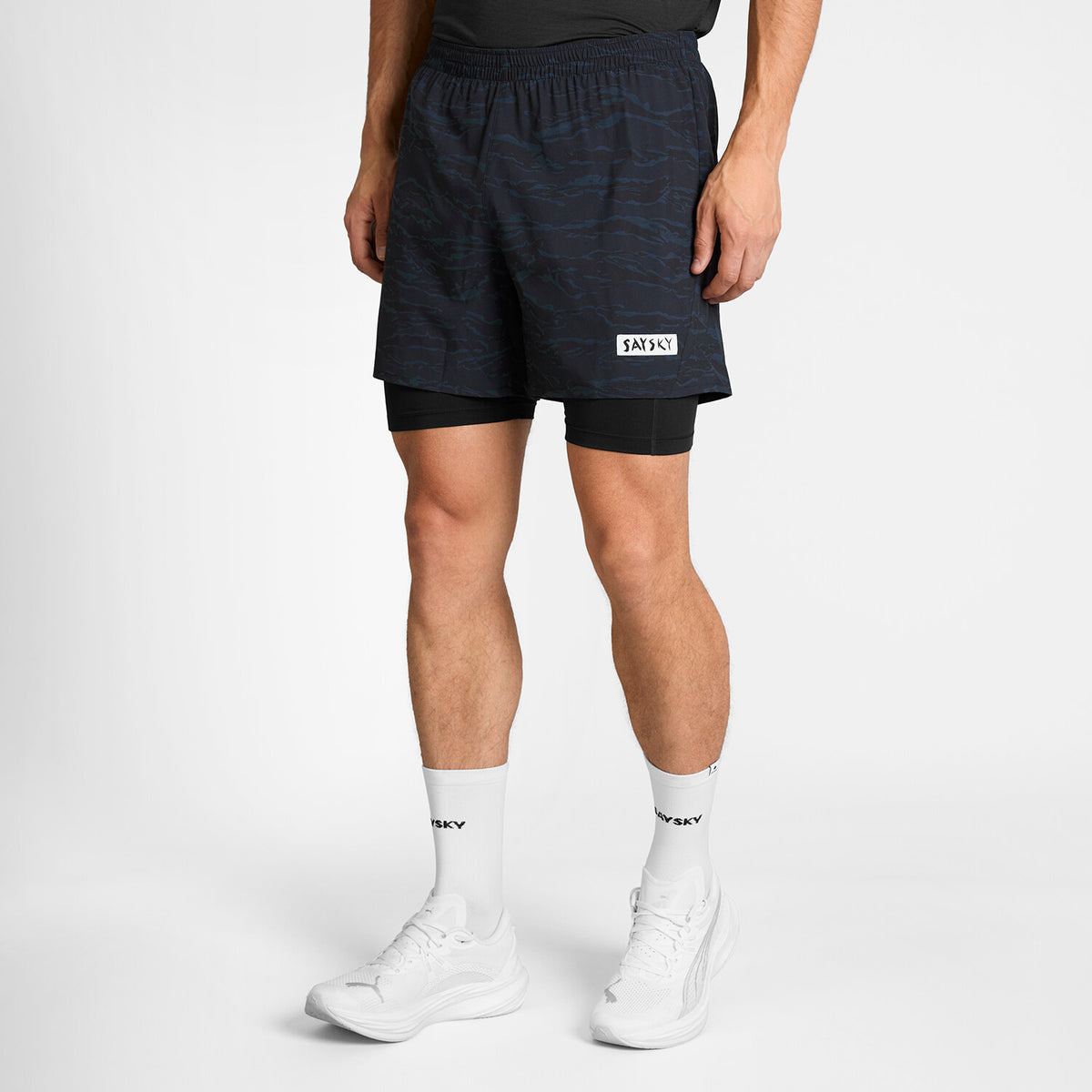 Saysky Tiger Pace 2 in 1 Shorts 5'' Sort Camo 1080 SM40019